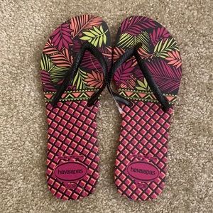 Pink & Black Havaianas Flip Flops